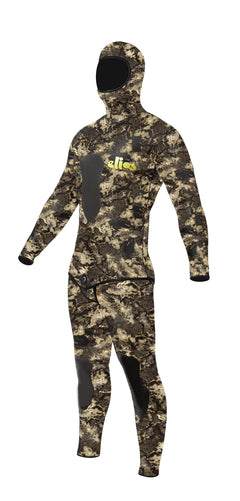 Elios_suit_b_3quarter_front_59